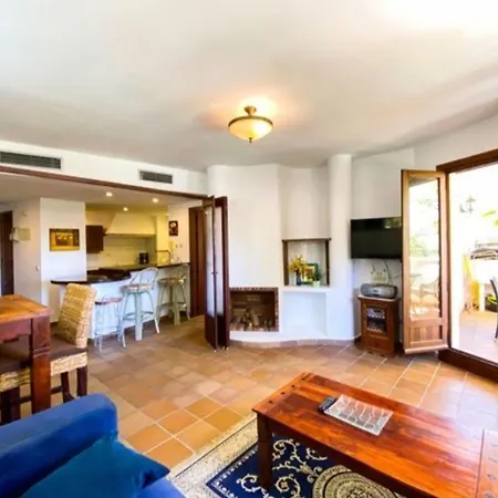 Apartamento Sunny View, Punta Prima, Panorama Park, Close To The Sea Plus 2 Swimming Pools